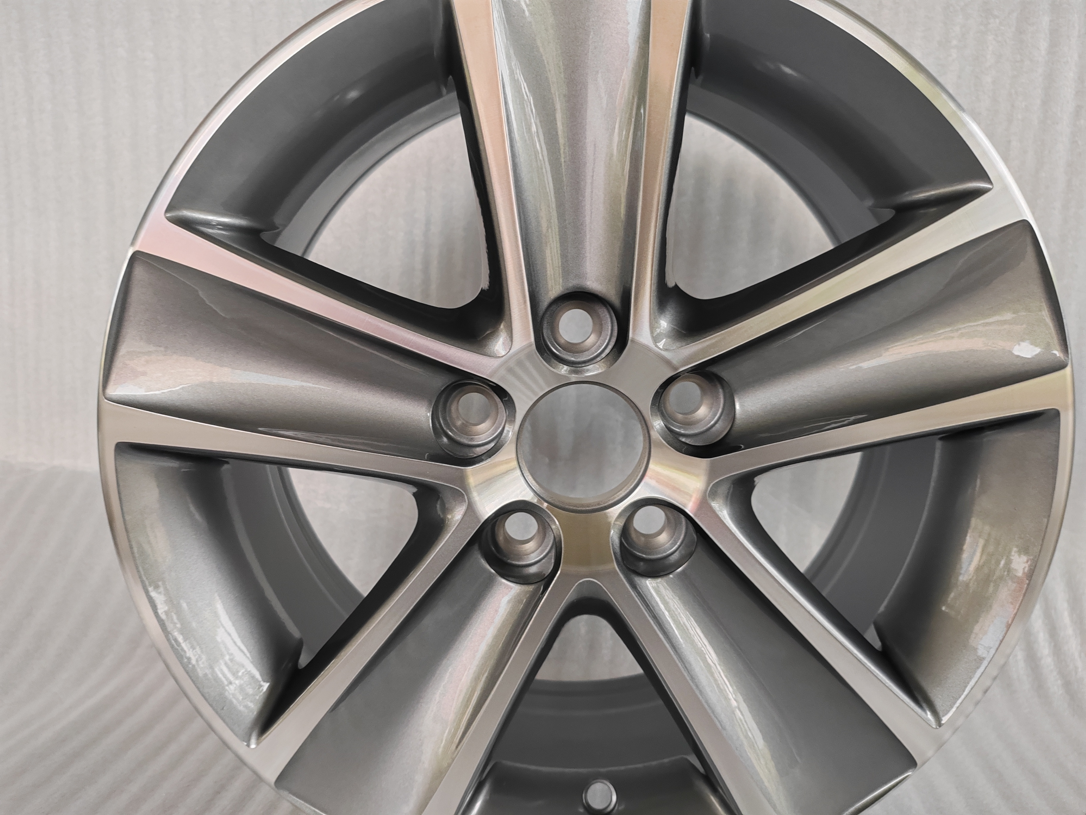 Factory manufactures 14 inch 5 Holes Gun gray machined face Aluminum alloy wheels High quality passenger car wheel Rims For Sale