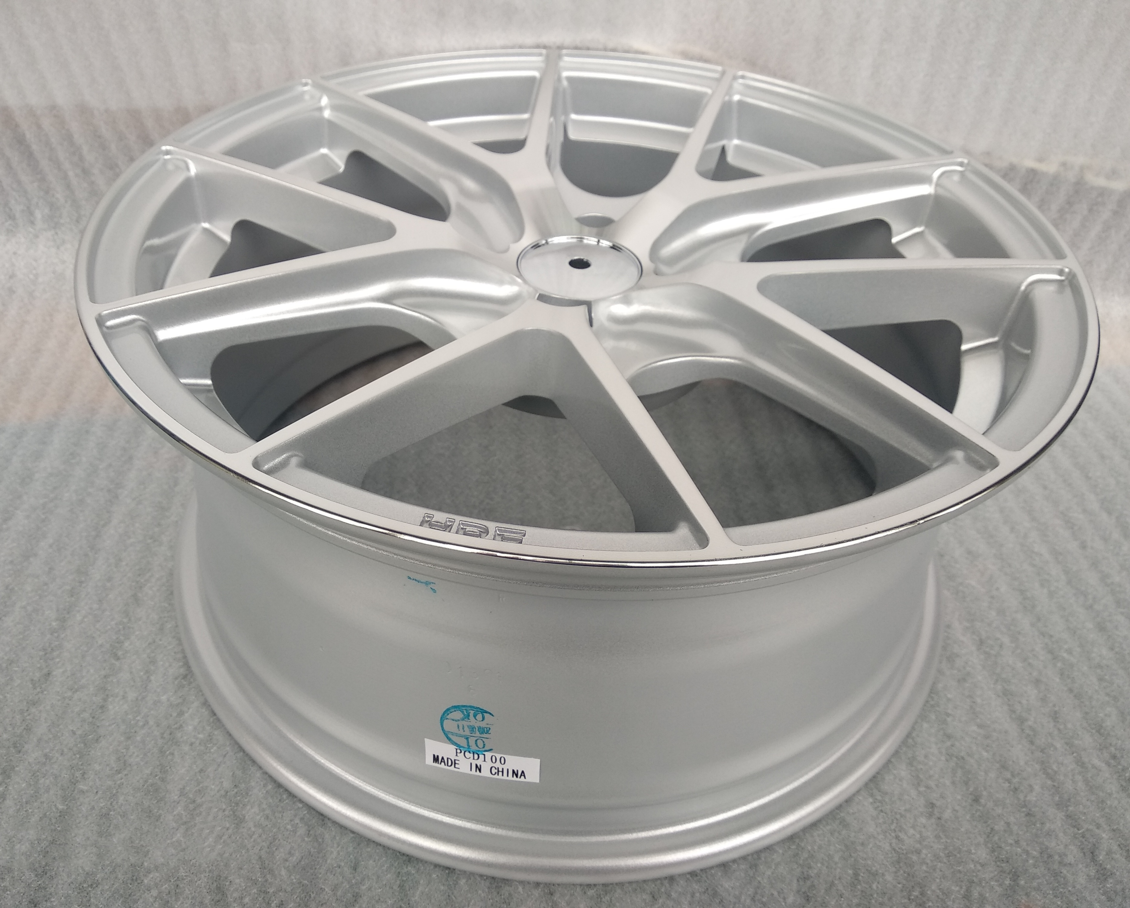 4 Holes Car Rims 17x7.5j/PCD4x100/ET35 Silver Color Aluminium Alloy wheels Multi Spoke Passenger Car Wheels Factory price