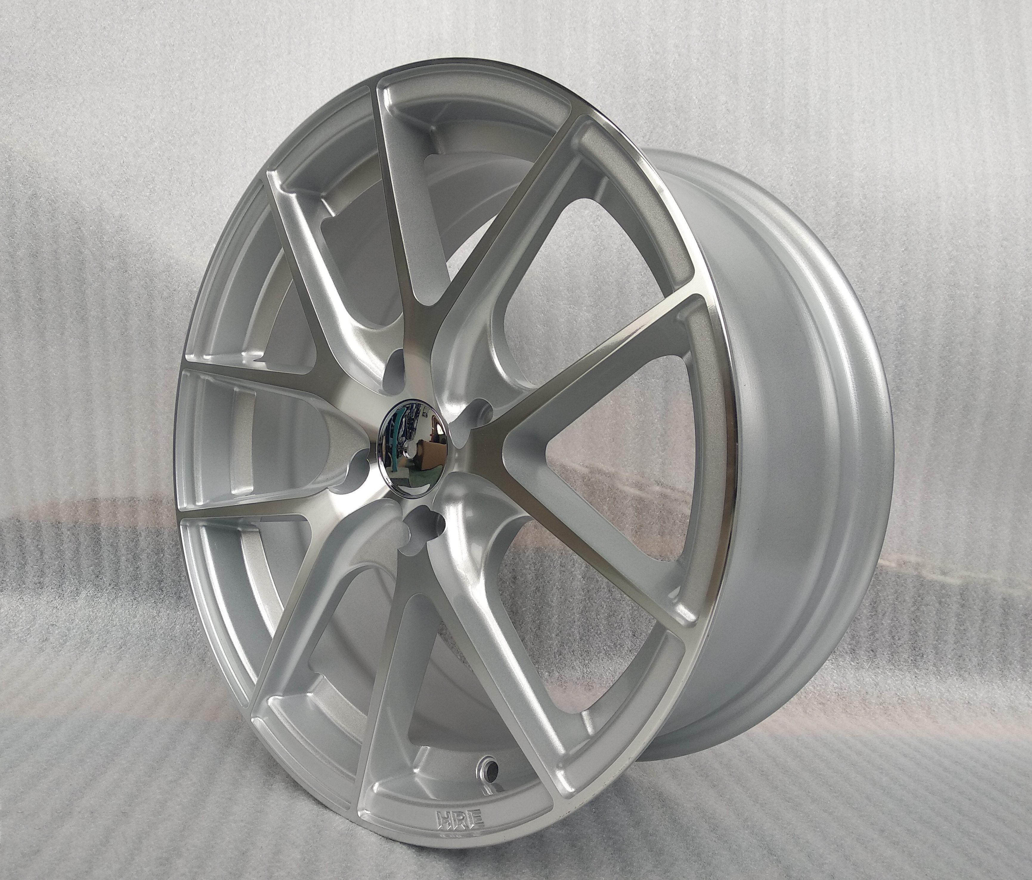 4 Holes Car Rims 17x7.5j/PCD4x100/ET35 Silver Color Aluminium Alloy wheels Multi Spoke Passenger Car Wheels Factory price