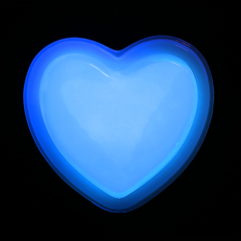 2023 New heart shaped glow toys holiday decoration Party light  glow badge