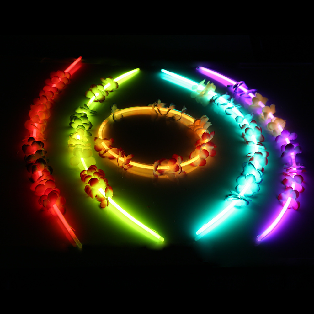 Wholesale Glow Necklace In The Dark Stick Flower Necklace For Party