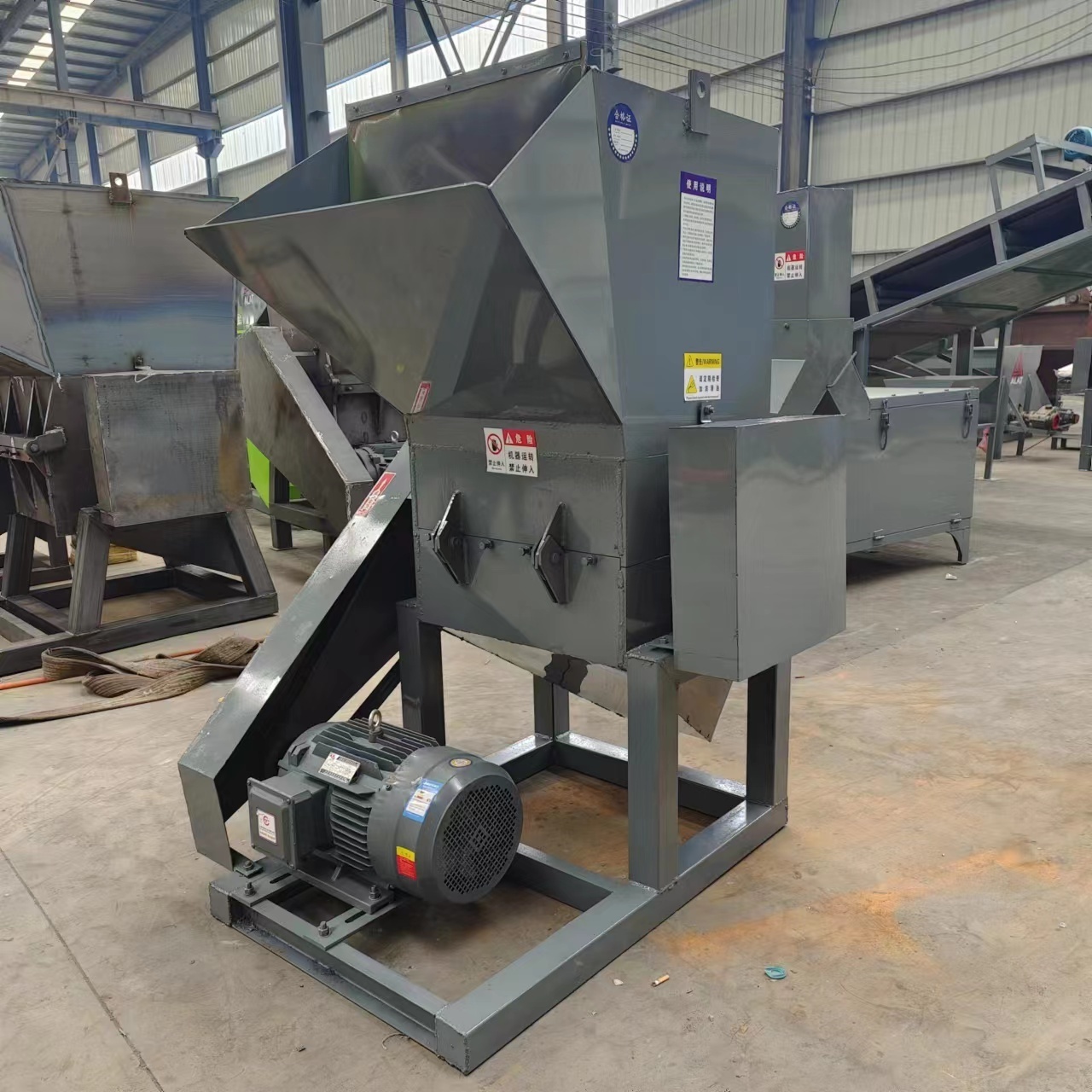 Bag Crushing Grinding Crusher Double Shaft Waste Tire Rubber Plastic Metal Scraps Shredder Cutting Machine