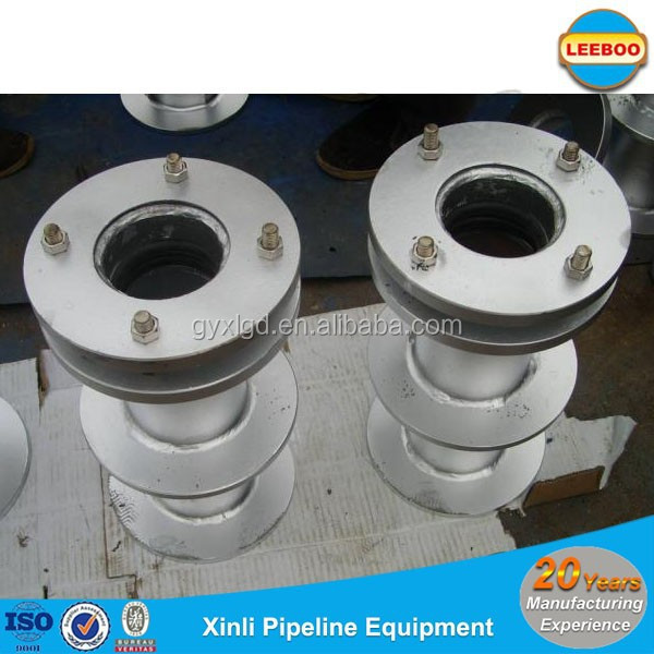 Stainless steel pipe wall sleeves with rubber penetration seals