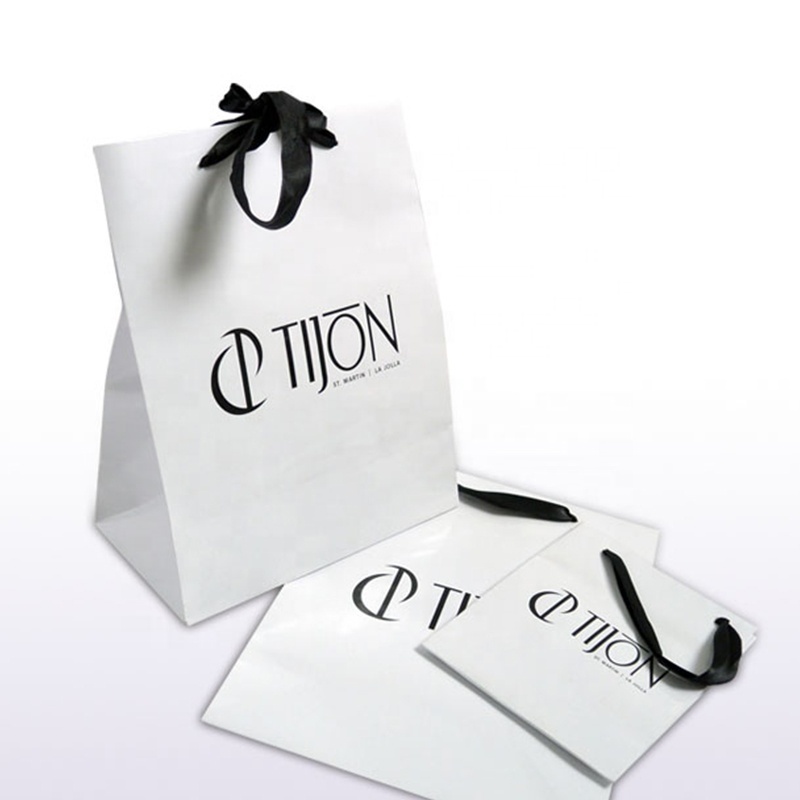 Good quality Wholesale custom shopping paper bags with your own logo paper with logos rope paper candle bags with your own logo