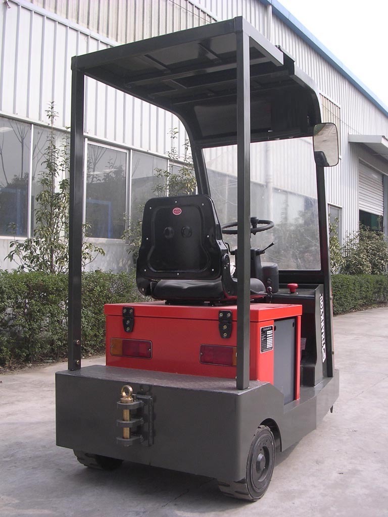 China industrial cart moves and pushers united towing tractor new condition 4 ton electric tow tractor