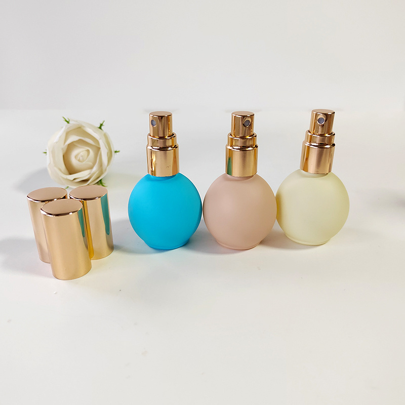 Empty round ball bulb shape 10ml glass spray perfume bottle with fine mist golden sprayer for perfume packaging