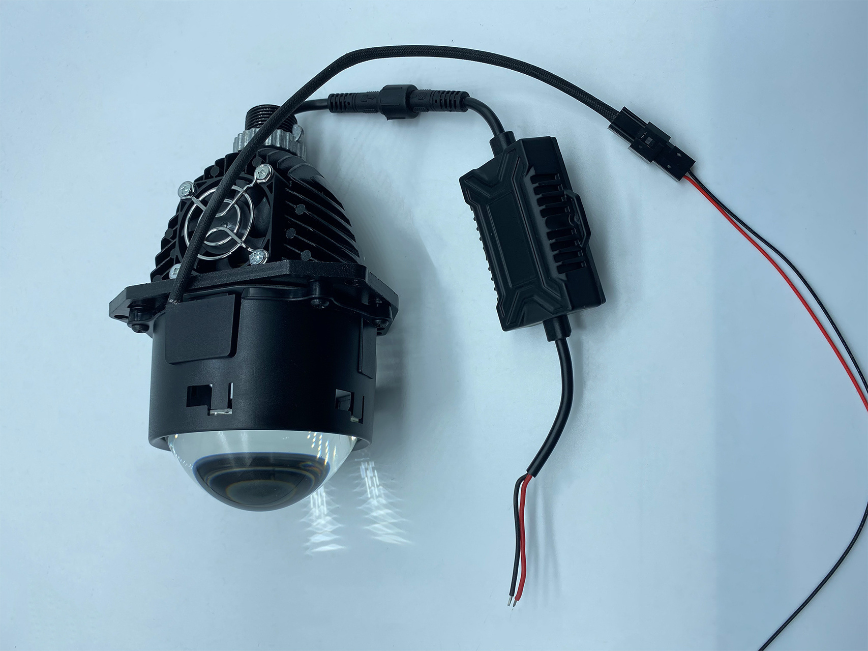 Factory wholesale Car 12V 55W LED projector laser Headlight lens 2-bulbs High beam in sun structure Highlight Spotlight H4 H7