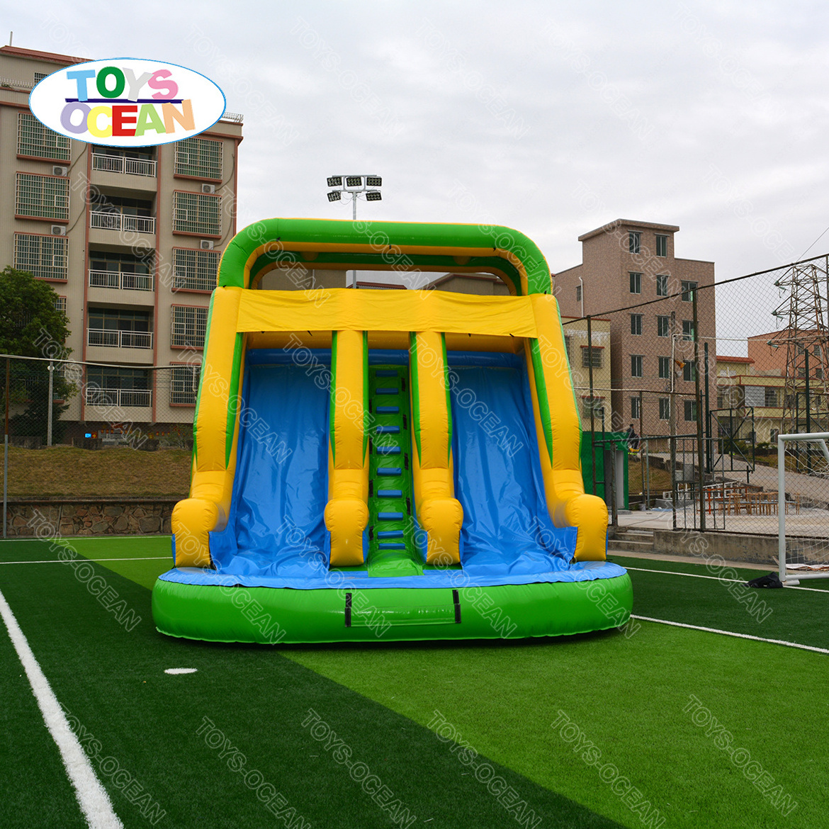 2023 new arrival Blue Adults and Kids Inflatable water slide with big swimming pool for rental or sale