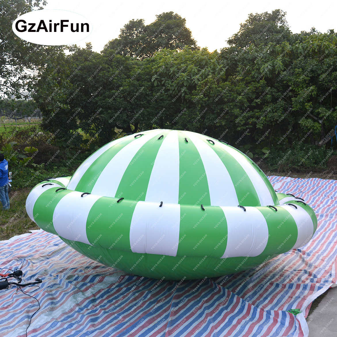 2023 new Inflatable Disco Boat Crazy UFO Inflatable Flying Boat For Water Sport Game