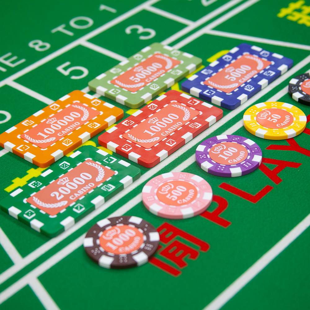 High quality wholesale price poker chip set Customized clay poker chips with numbers for casinos