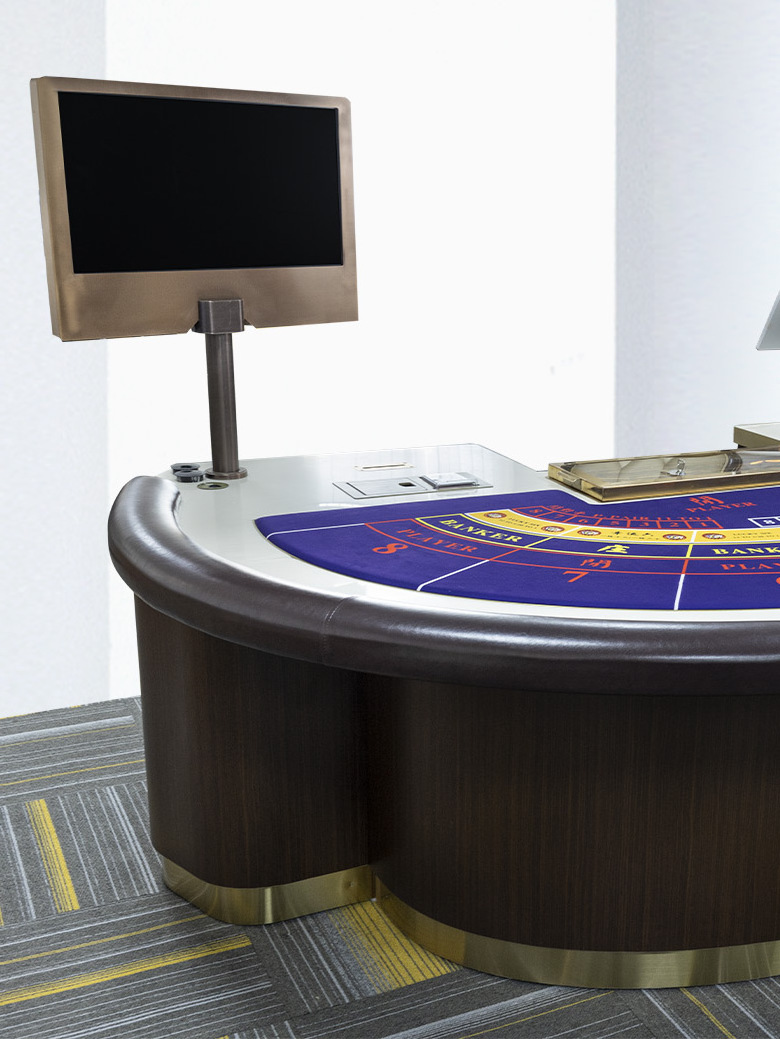 Professional Luxurious Casino Table Baccarat Poker Play Table With Gold Copper Dealer Tray