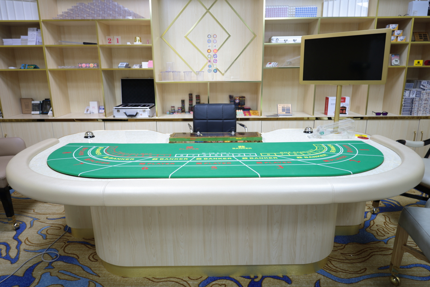 Wholesale High Quality Accept Customized Oval Wood Poker Table Set For Casino Table De Poke