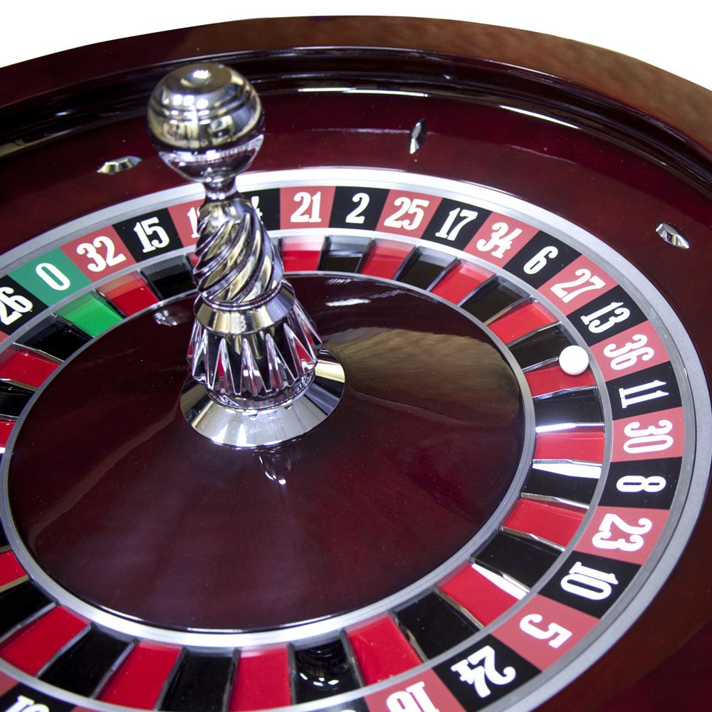 Hot selling luxury high-quality solid wood 32 inch roulette table roulette red brown Russian roulette for casino