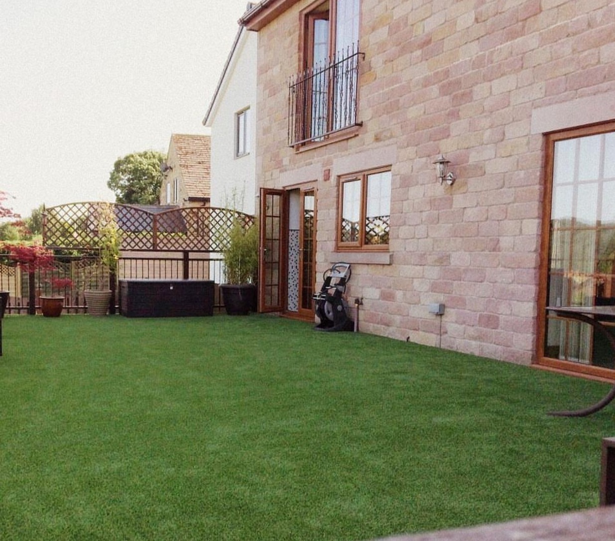 ENOCH hot selling synthetic turf green grass carpet price used for landscaping artificial grass for garden park hotel