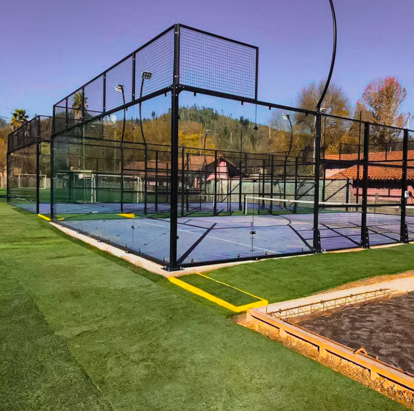 Full Set Of Panoramic profesional sport court  padle tennis court 10x20m tennis court golf turf grass fence netting