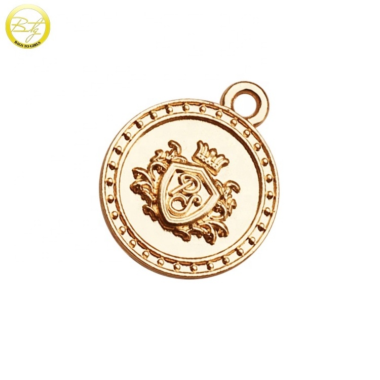 Custom made circle embossed jewelry logos gold plated bracelet decoration metal alloy charms for necklace