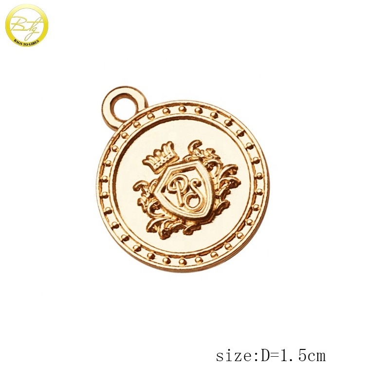 Custom made circle embossed jewelry logos gold plated bracelet decoration metal alloy charms for necklace