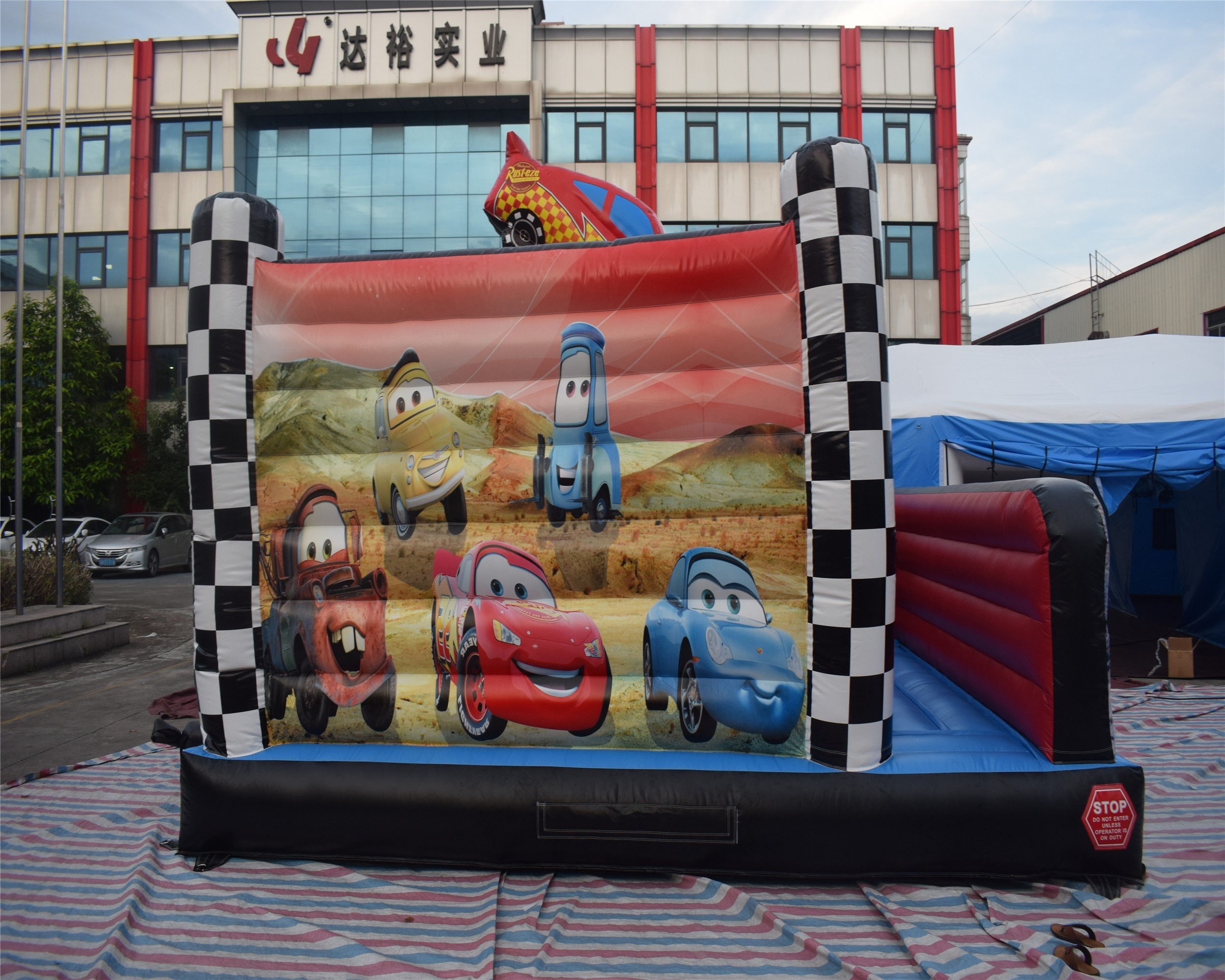 New design! Car theme mini inflatable bouncer with slide castle for kids