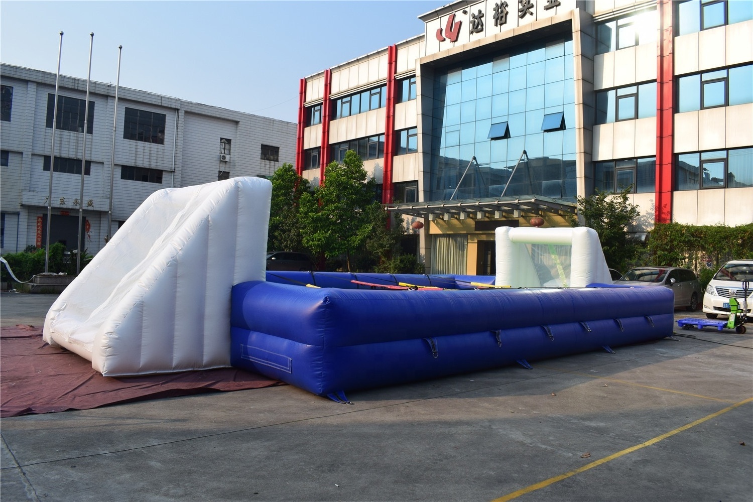 Factory Sale Inflatable Sports Games Inflatable Soap Water Soccer/Football Field/Pitch For Kids and Adult