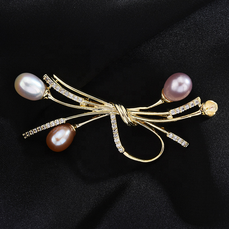 2023 Latest Style Chic Design Bowknot Pearl Brooch Brass Metal Women Brooch Zircon Jewelry Custom Wedding Party Gift Brooch