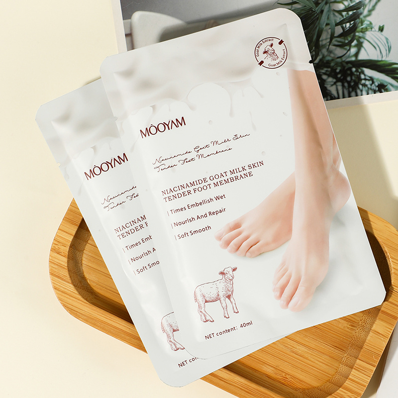 Wholesale Korea Callus Removal Foot Peel Mask Socks Moisturizing Pedicure Exfoliating Peeling Foot Mask With Goat Milk