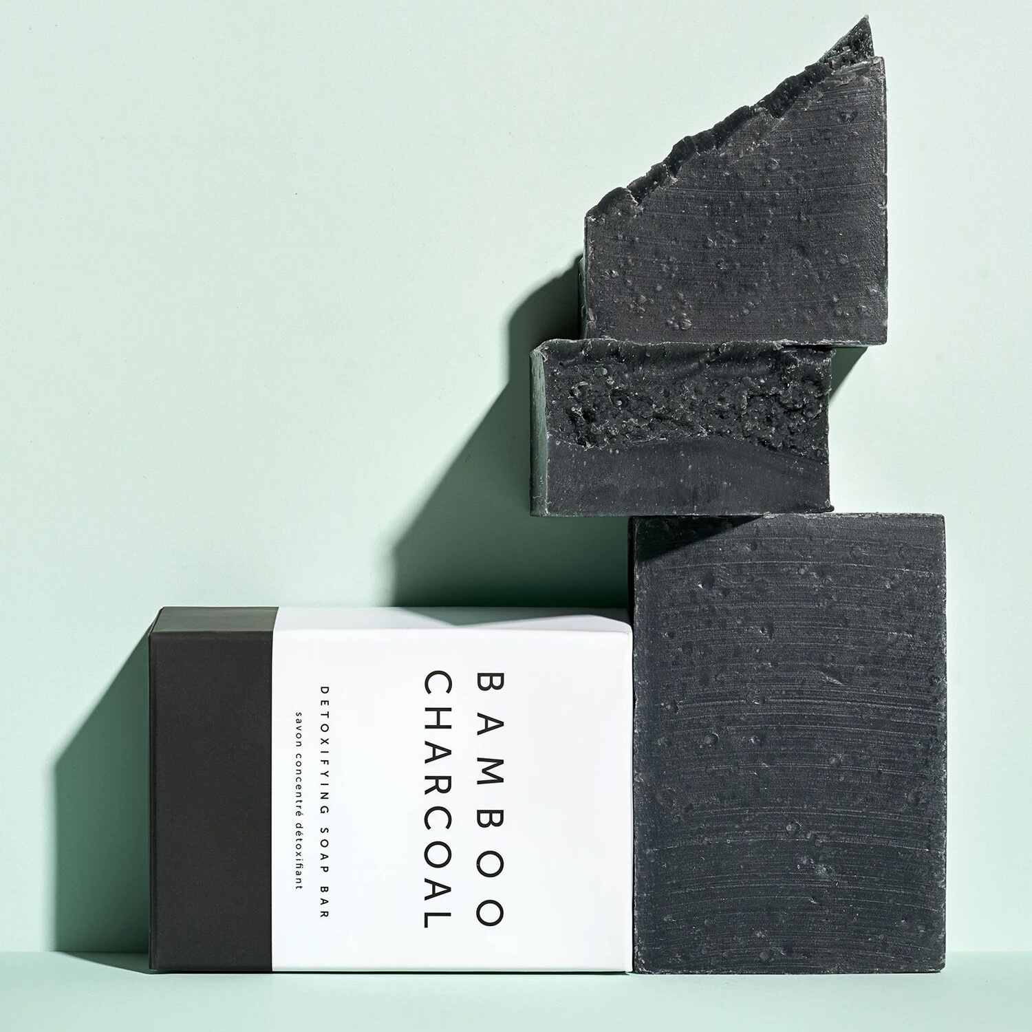 BLIW Private Label  Wholesale Natural Organic Bamboo Charcoal Handmade Soap  Hand Made Mens Black Bar soap