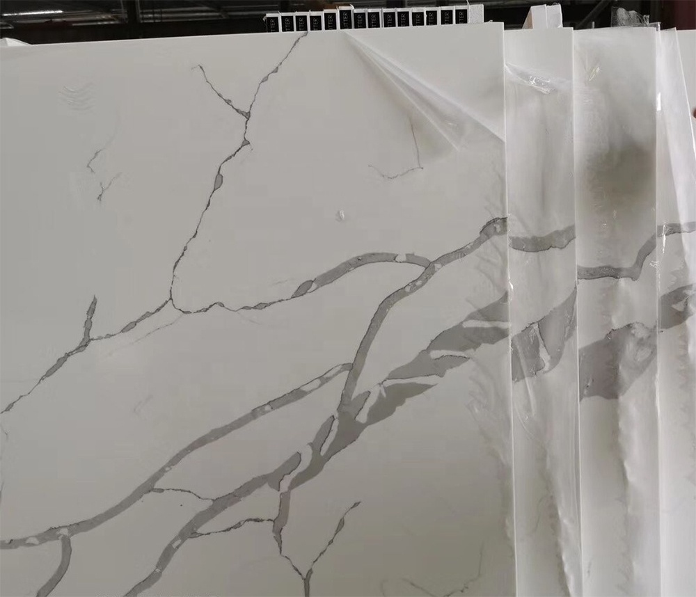 China Wholesale Cheap Gray Vein Calacatta Gold Quartz That Looks Like White Artificial Marble