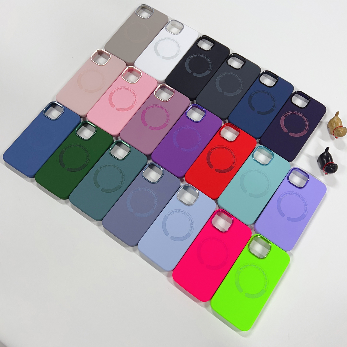 Wholesale Liquid Silicone Dirt-resistant Stylish Magnetic Phone case original Hard back cover For iPhone case