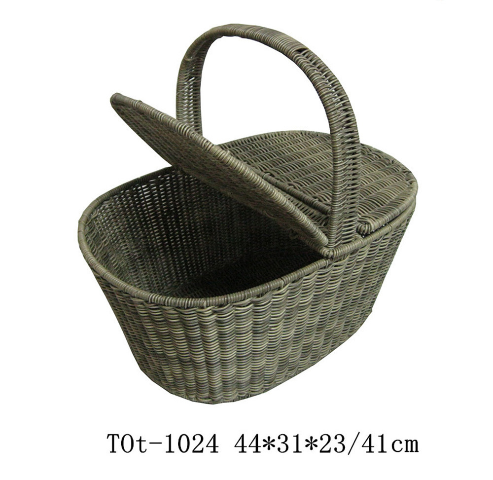 custom cheap durable washable picnic basket rattan basket with cove and liner for hotel