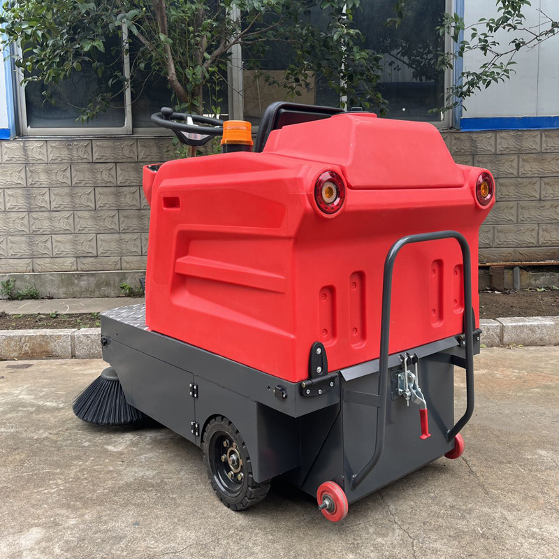 Electric Automatic Road Sweeper Energy Saving Ride On Road Sweeper Small Cleaning Floor Sweeper