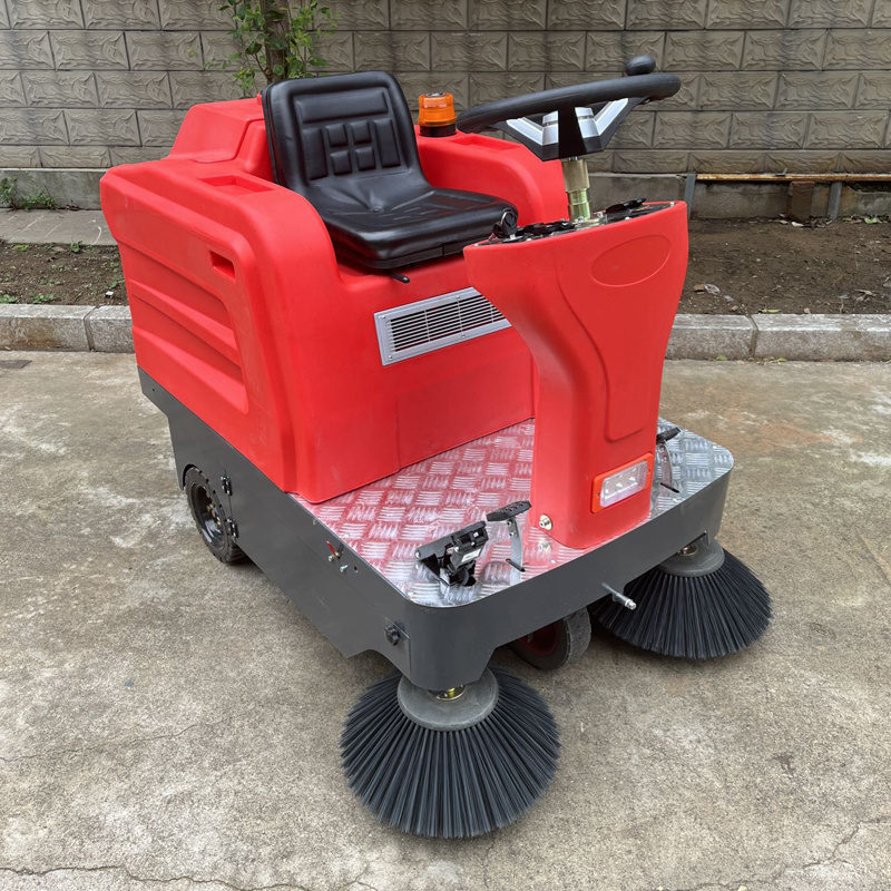 Electric Automatic Road Sweeper Energy Saving Ride On Road Sweeper Small Cleaning Floor Sweeper