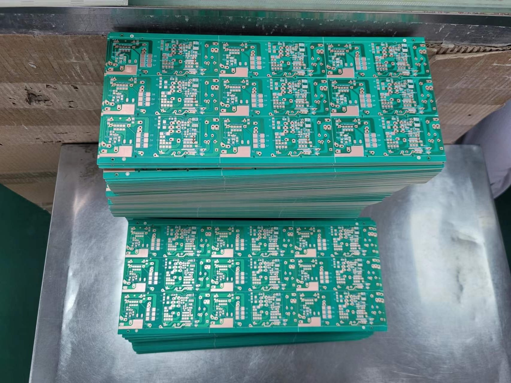 OEM pcb Manufacturer Single Layer pcb board factory Aluminum FR4 CEM-1 CEM-3 94v0 Circuit Board PCB Fabrication