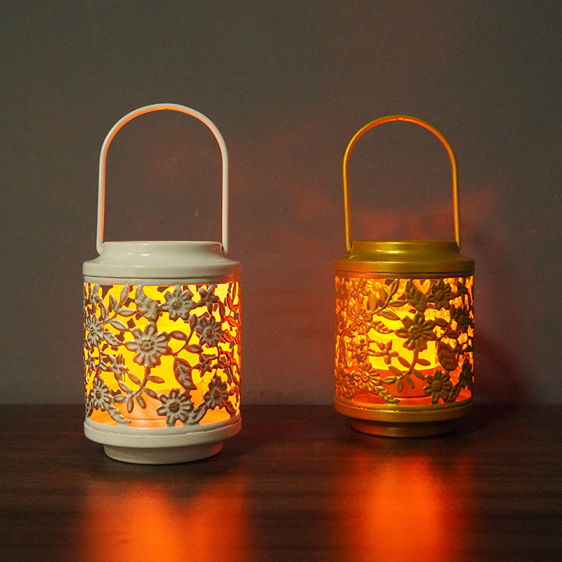 small metal Iron candle holder lantern portable hallow out cage Candle Stick Holder golden for Home party Decoration