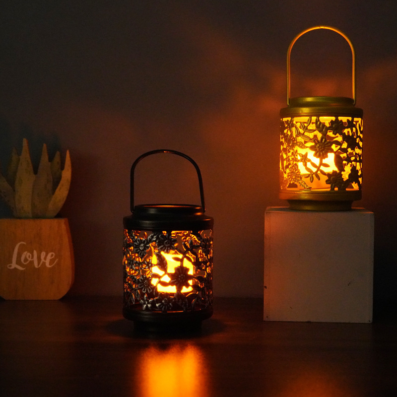 small metal Iron candle holder lantern portable hallow out cage Candle Stick Holder golden for Home party Decoration