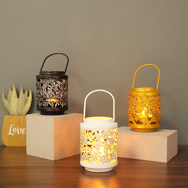 small metal Iron candle holder lantern portable hallow out cage Candle Stick Holder golden for Home party Decoration