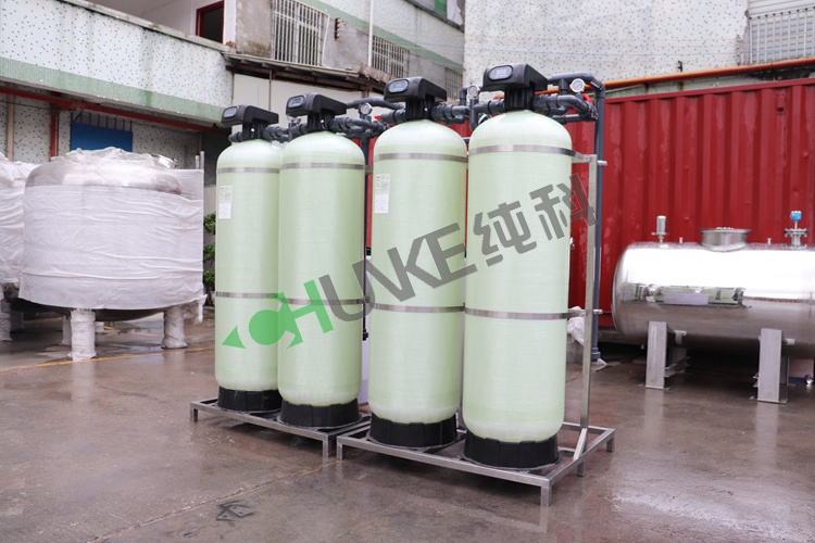 Calcium and magnesium ion organic matter filter RO membrane filter sand carbon softening water filtration equipment / machine