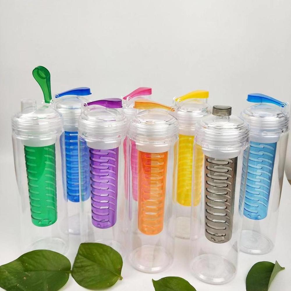 Best selling Reusable custom drink water bottles 700 ml hot sale factory plastic fruit infuser water bottle