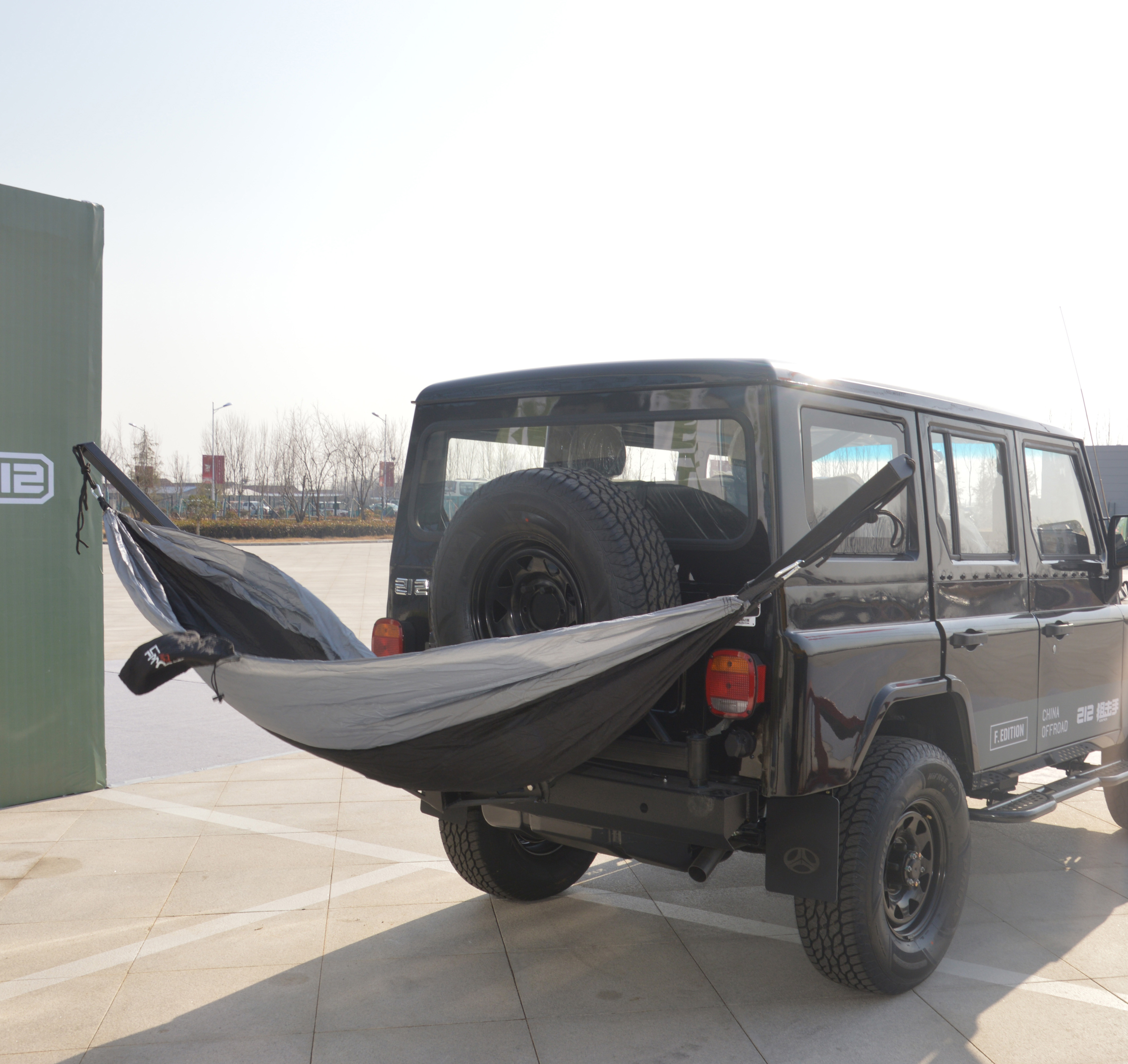 HOT Outdoor Portable New Design Camping Hammock Rack for All car Off-Road Vehicle Trailer Bar Hammock Kits 250kg Hitch Hammock