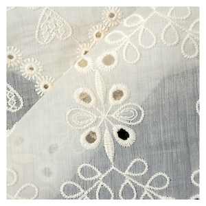 High Quality Cotton Embroidery Fabric Cotton Eyelet Embroidery Fabric for garment