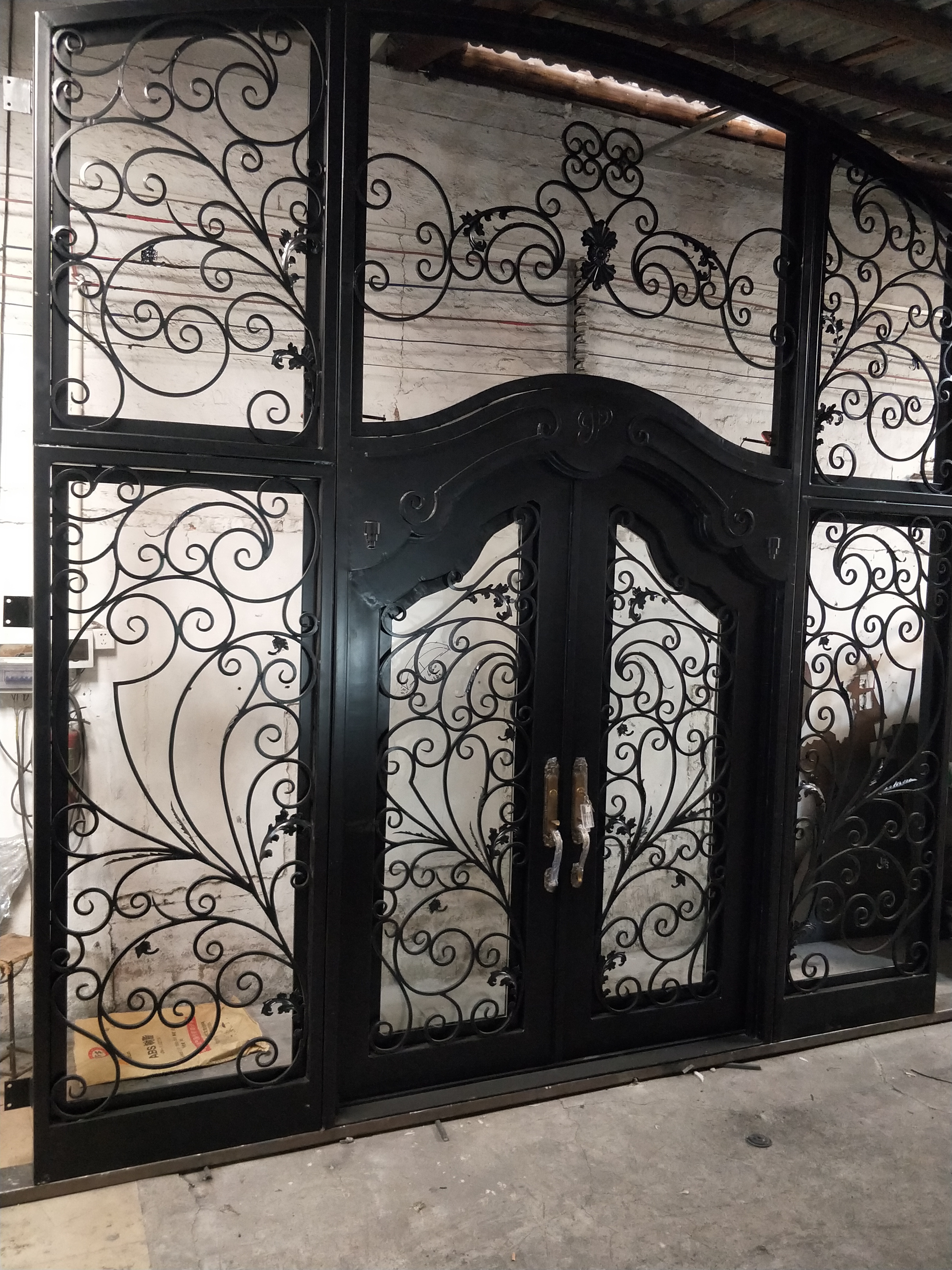 ornamental iron entry doors/iron gate design\home front gate design