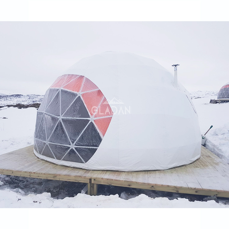 Winter Outdoor Igloo House Geodesic Dome Tent With Fireplace Insulation