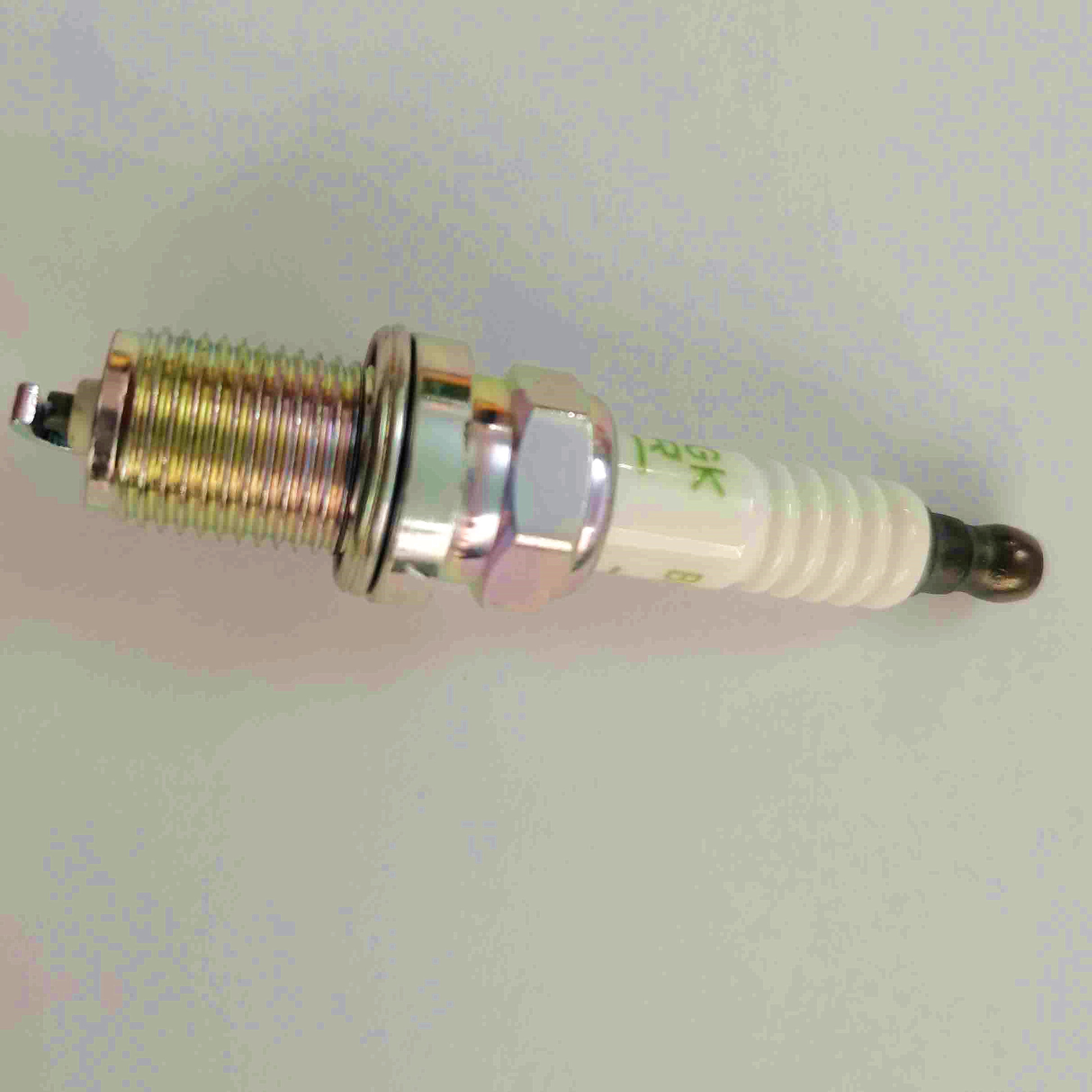 Guangzhou Genuine chevrole-t Auto parts 96130723 90487588 91149455 25108074 1214009 1214148 1214009 Gas Engine Spark Plug