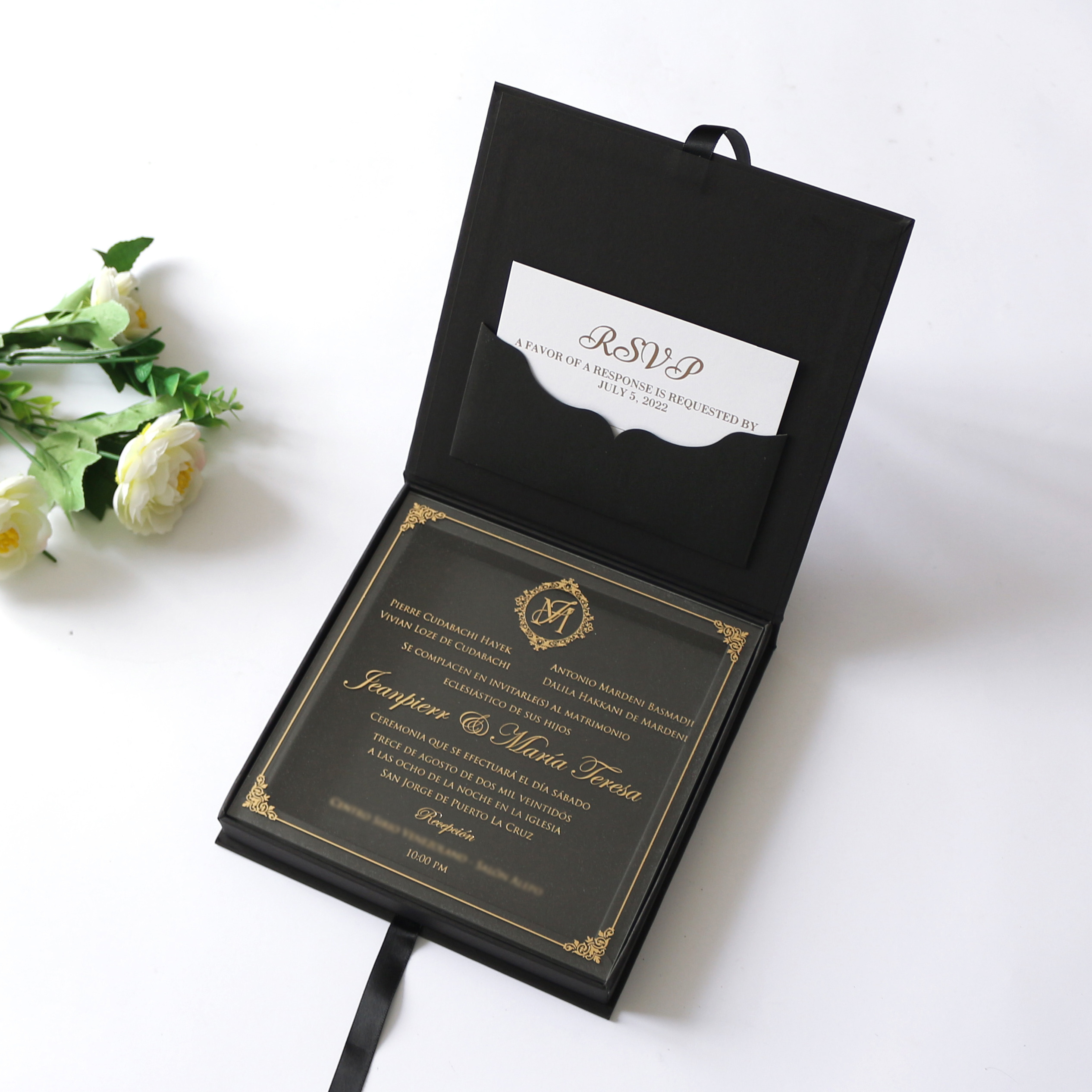 Suede Hardcover Invitation Boxes With Glass Wedding Invitation Card and velvet birthday invitation cars with RSVP cards