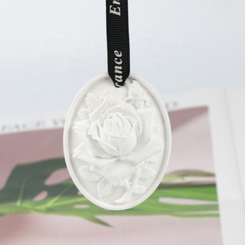 Hanging Ceramic Oval Rose Flower Diffuser Car Air Freshener Aroma Stone Pendant Scented Plaster Home Decoration Hanging Plaster