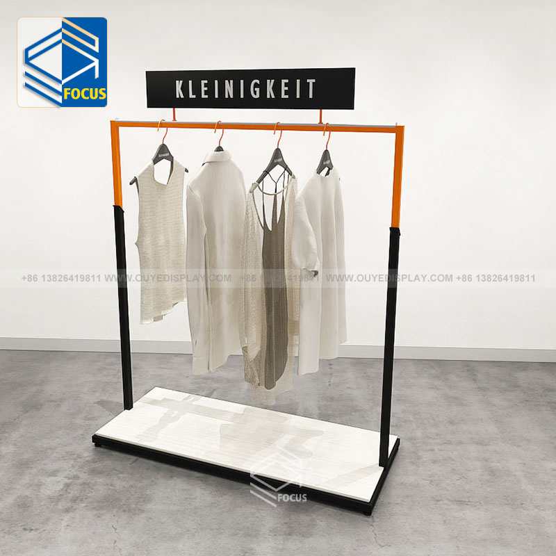 Retail Store Clothing Rack Modern Clothing Display Racks For Retail Shop Silver Clothing Display Rack