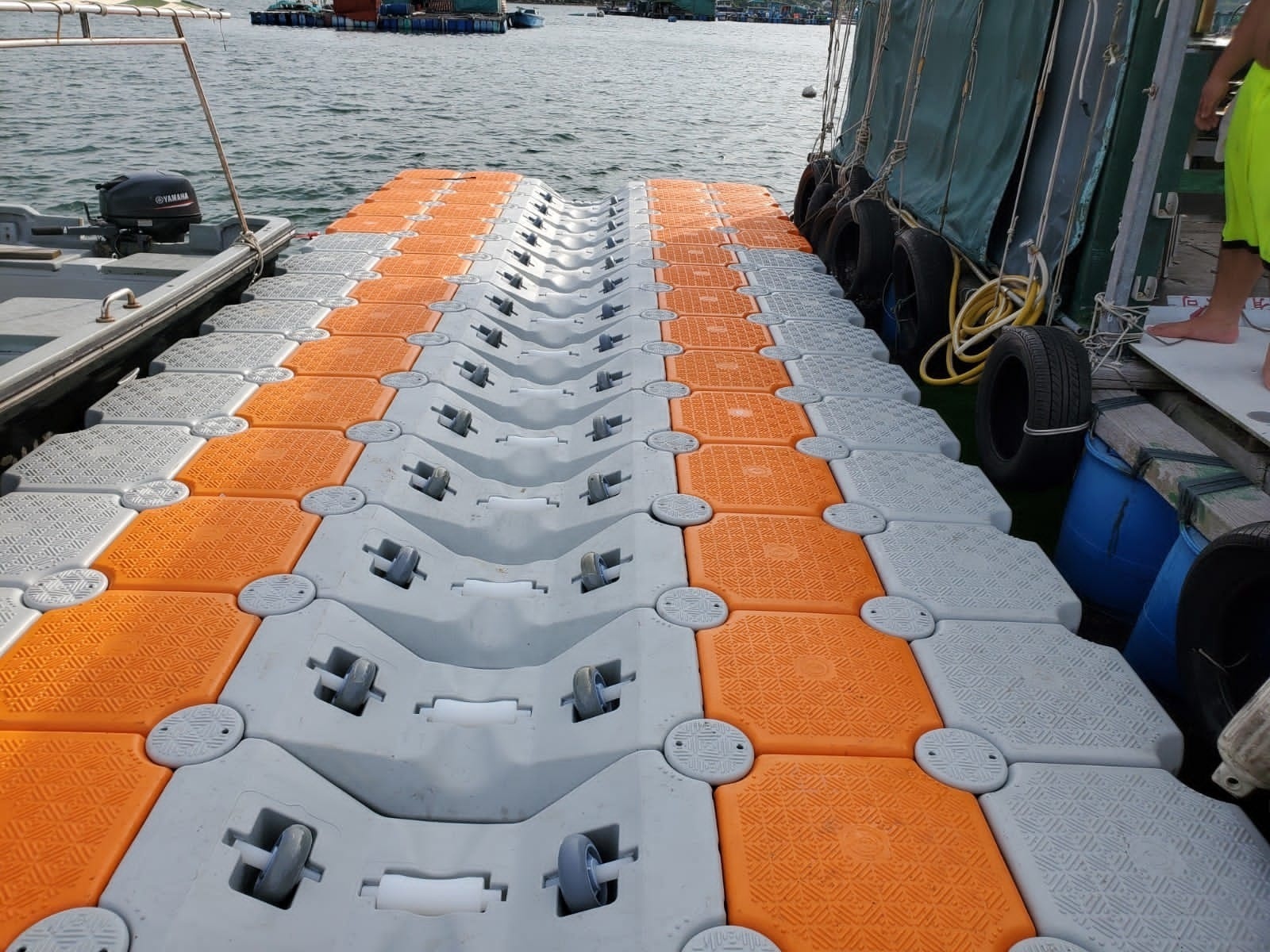 Marine Floater Plastic HDPE Pontoon for Floating Dock platform