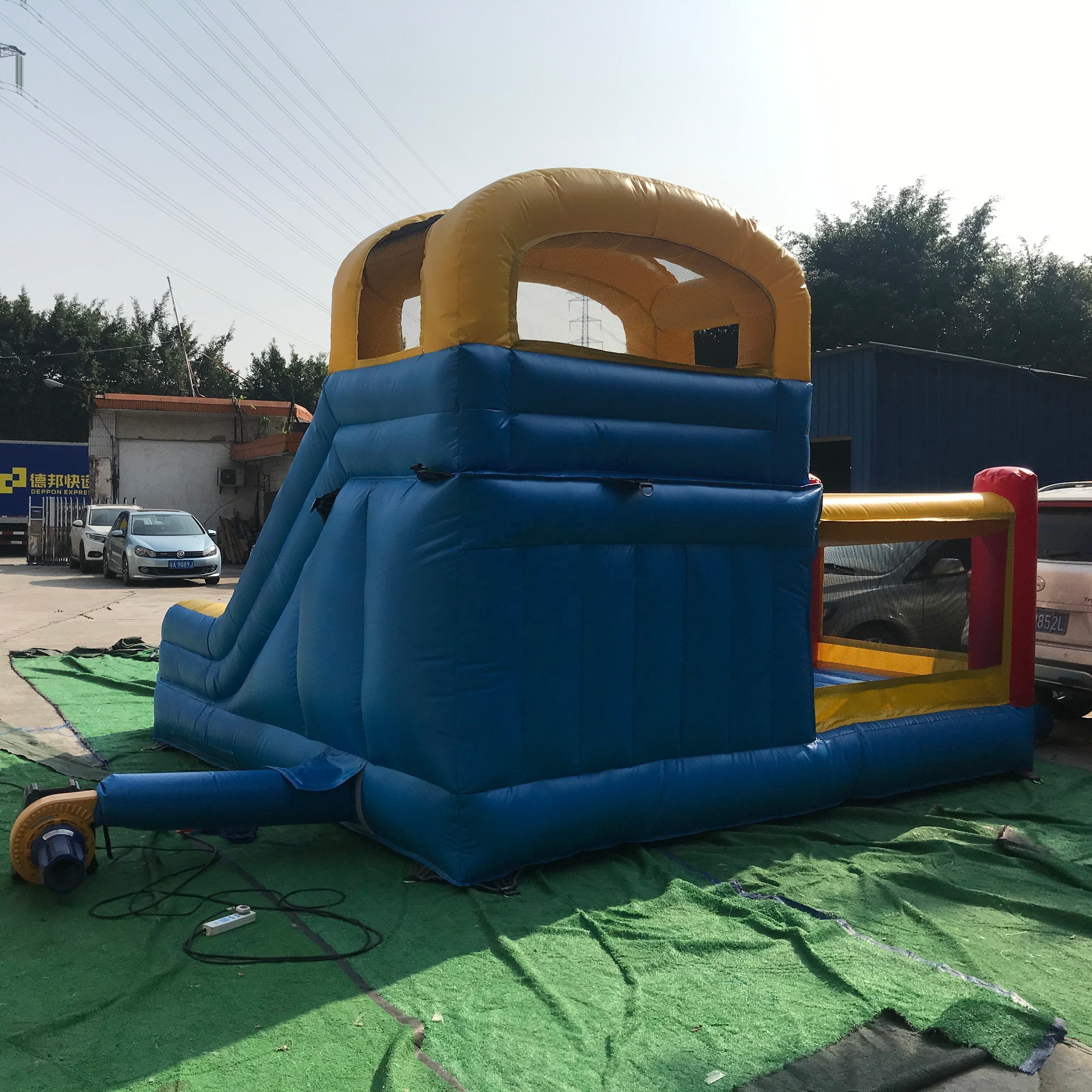 2021 new product giant  commercial bouncy castle slide kids adult inflatable bouncy castle