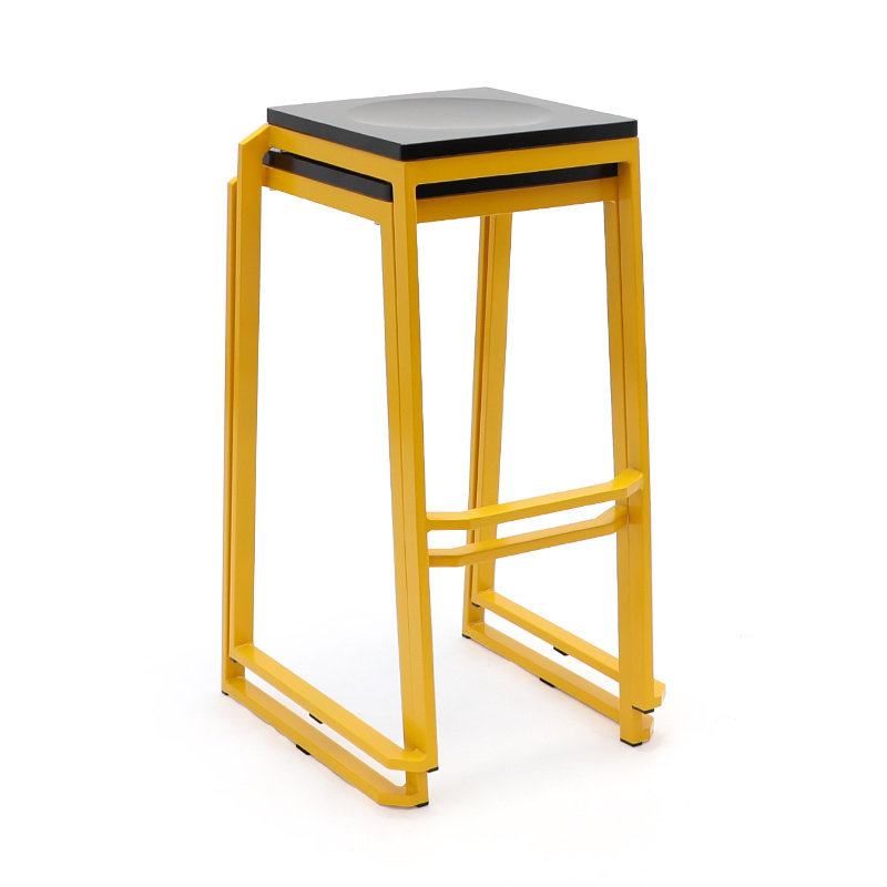 Modern Metal Bar Stool with Solid Wood Seat Restaurant High Chair for Bar Table Cafe Chairs