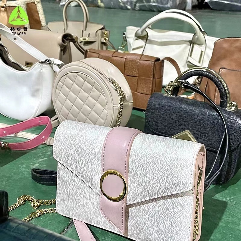 Popular High Quality Mixed Packaging Random Delivery Fashion Design Inclined Shoulder Bag Clut Stock Lady Handbags Used Bags