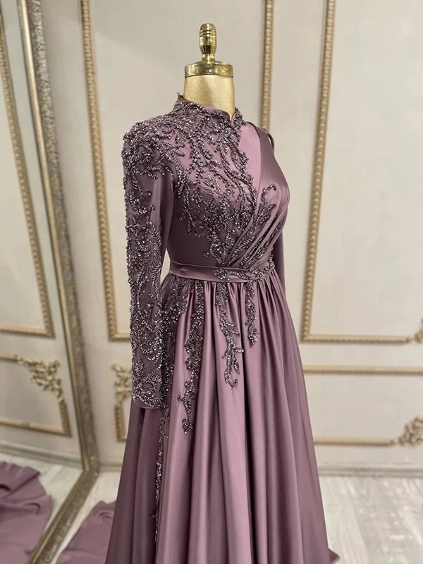 Modest Lace Applique Satin Evening Dresses for Muslim Women Retro Robe 2023 Arab Soiree Formal Party Gowns with Long Sleeves